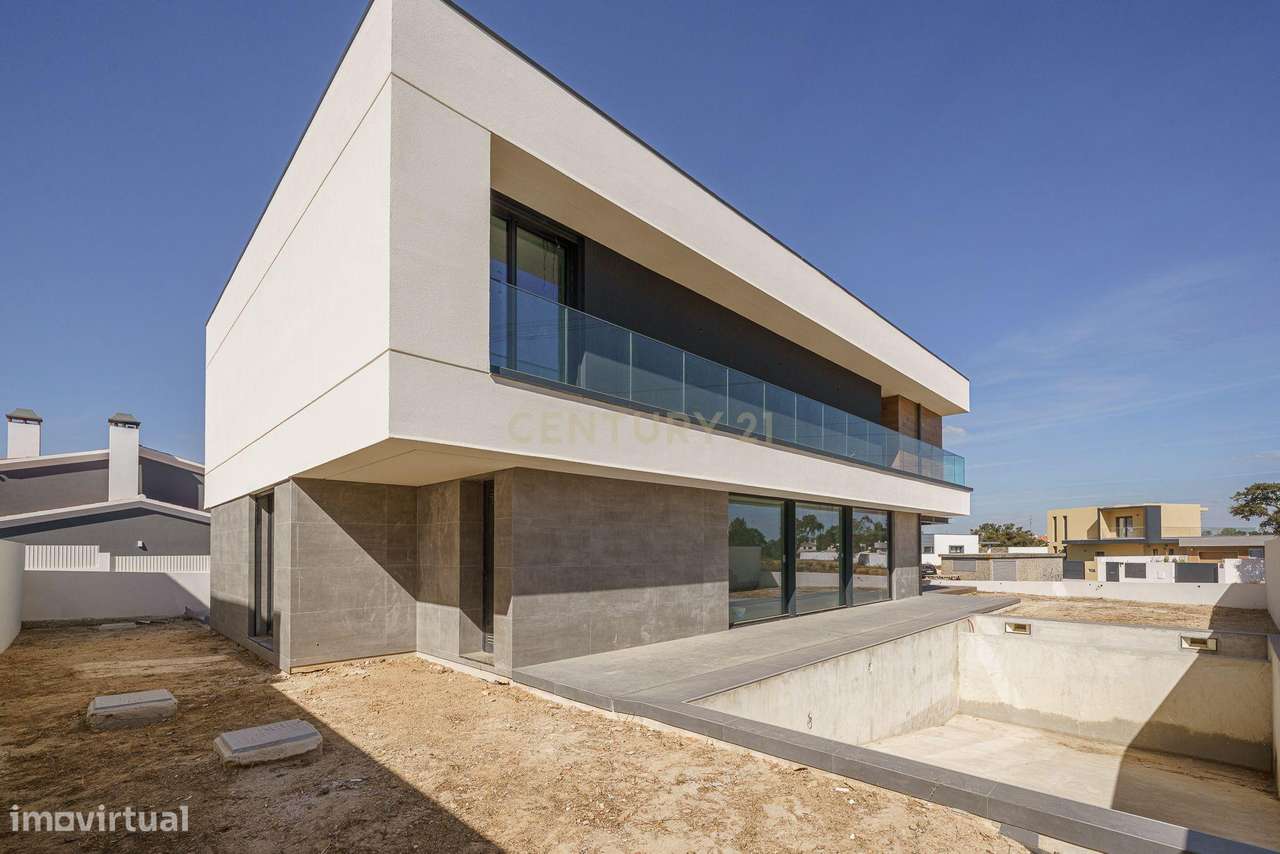 Moradia Isolada T5, em Fase Final de Construção, com Piscina– A sua ca - Grande imagem: 4/19