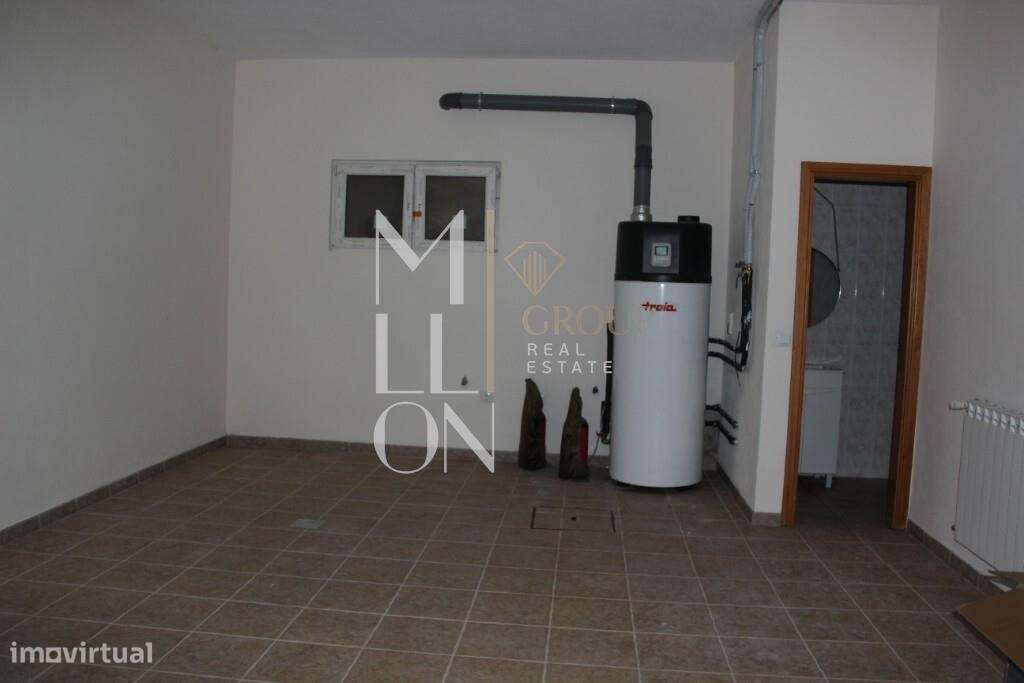 Moradia T4 com garagem-13