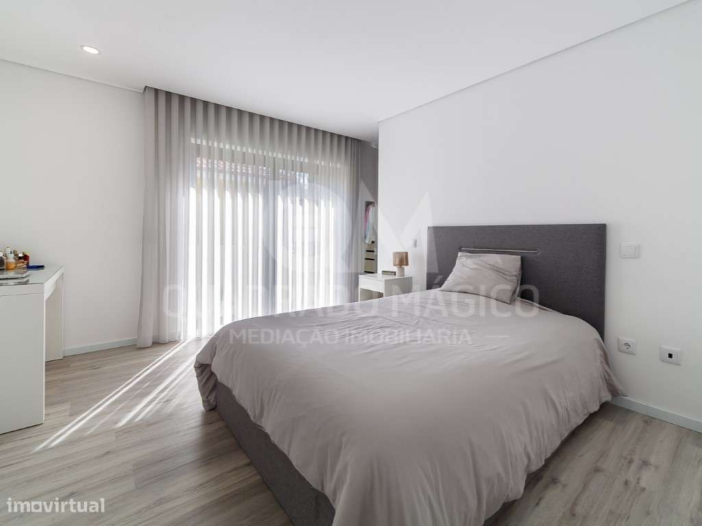 Maravilhosa moradia T3+1, térrea e de linhas modernas a 2 minutos d...-35