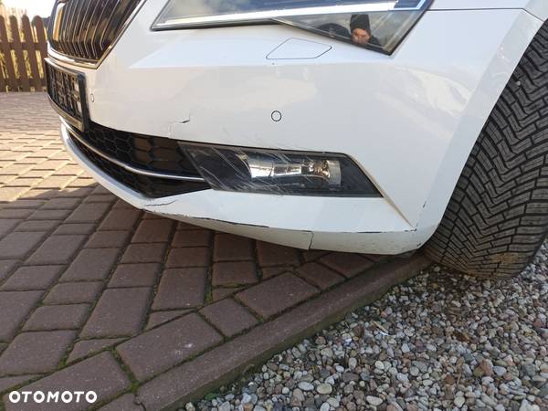 Skoda Superb 2.0 TDI Style DSG - 11