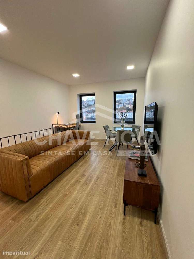 Moradia em Banda V1 Reconstruída na Ribeira de Gaia - Grande imagem: 2/25