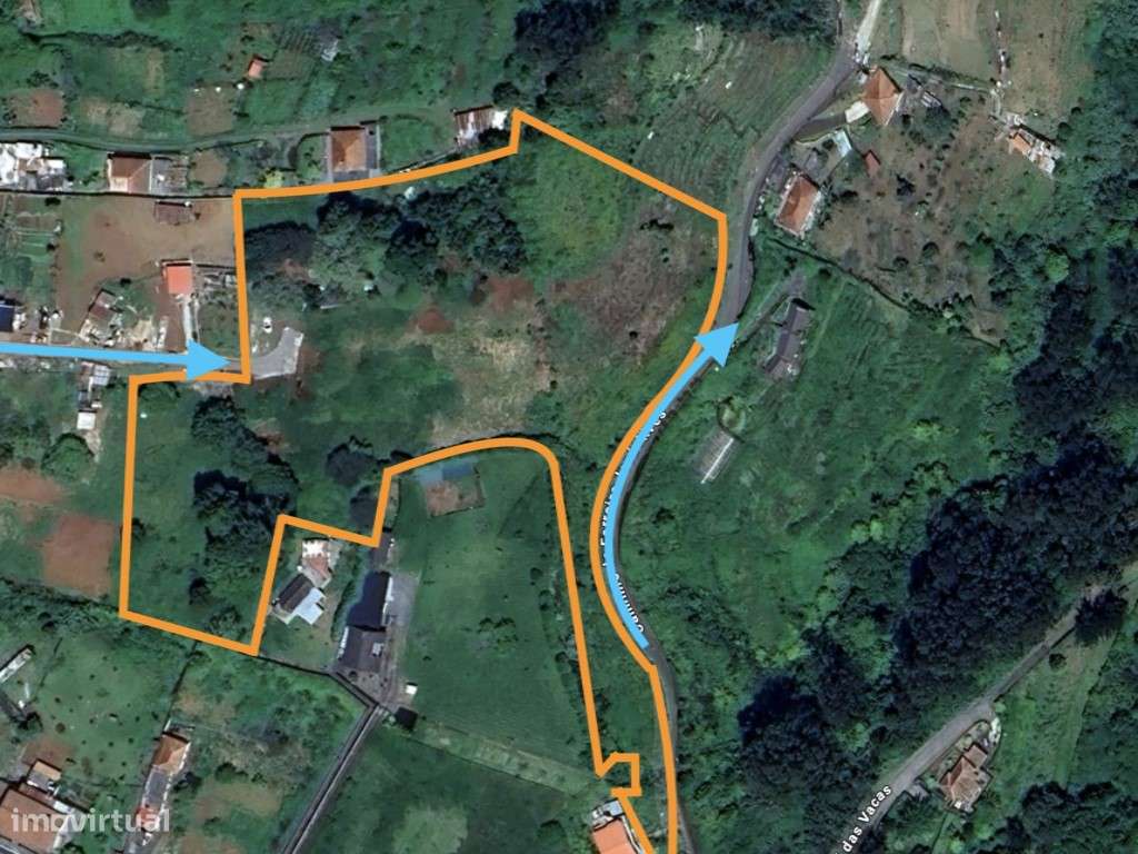 Moradia com terreno de 1.2 ha - Santo da Serra-15