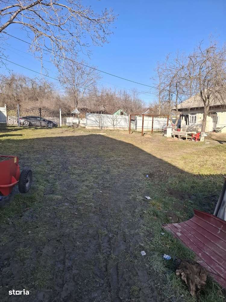 De vanzare casa,Teren 3600 mp,Pret 25500 euro - Imagine principală: 4/9