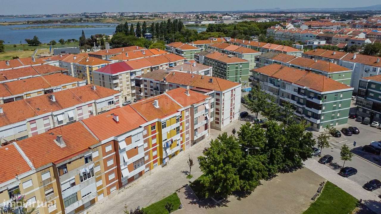 T2 Totalmente Remodelado - Baixa da Banheira-36