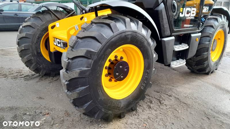 JCB 560-80 2019R agri - 16