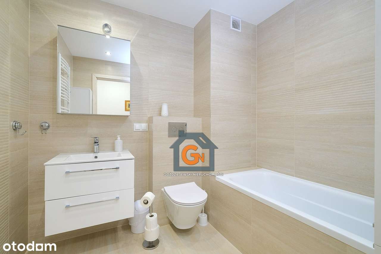 Sprzedam 4 pok mieszkanie o pow. 90m2 + miejsce parkingowe w garażu.-3