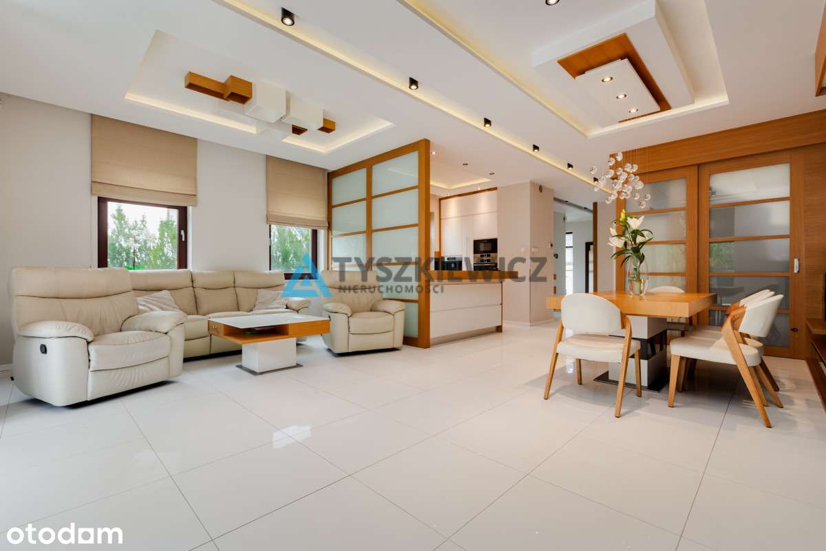 Przestronny dom w prestiżowej lokalizacji - Pełny obrazek: 4/20