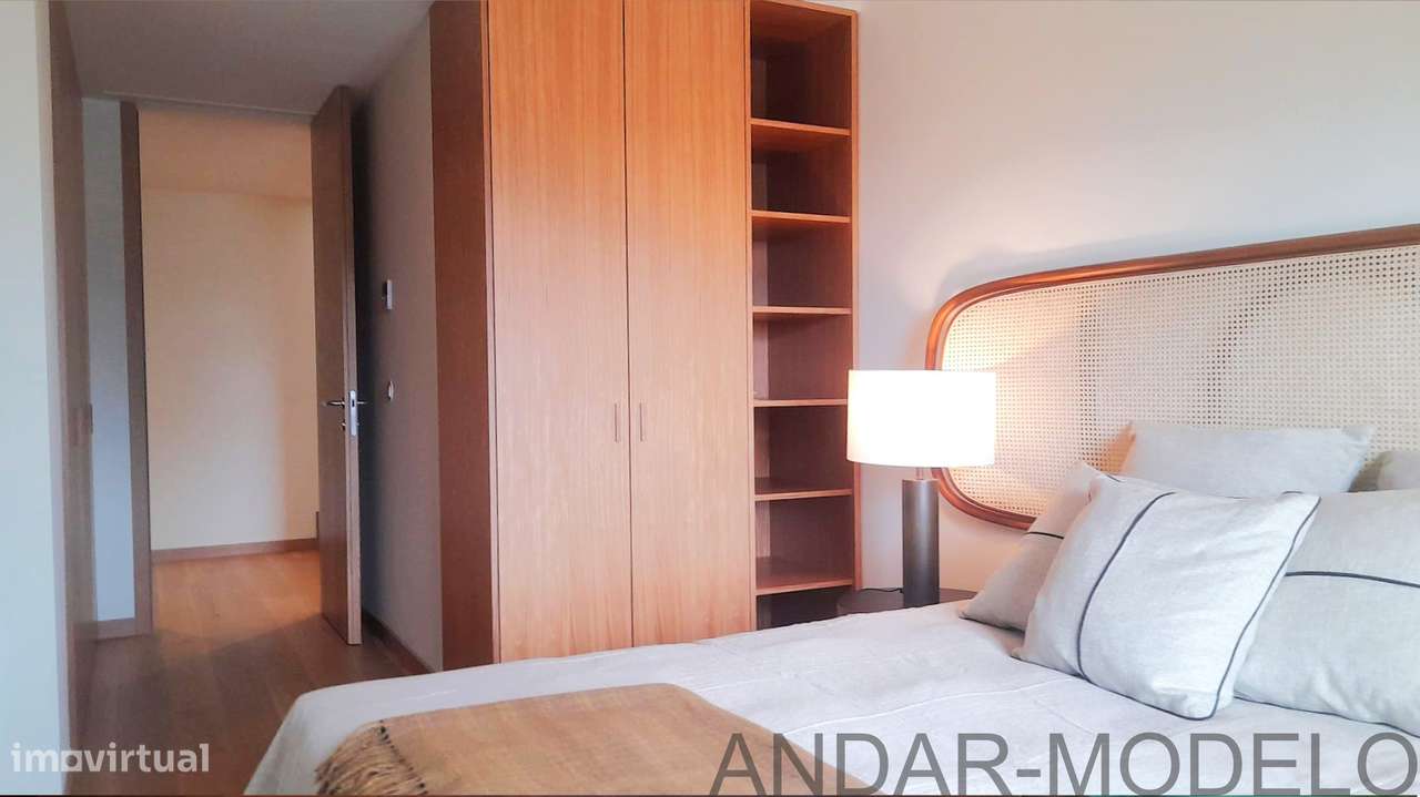 Apartamento T1+1 NOVO no coração do Porto-10
