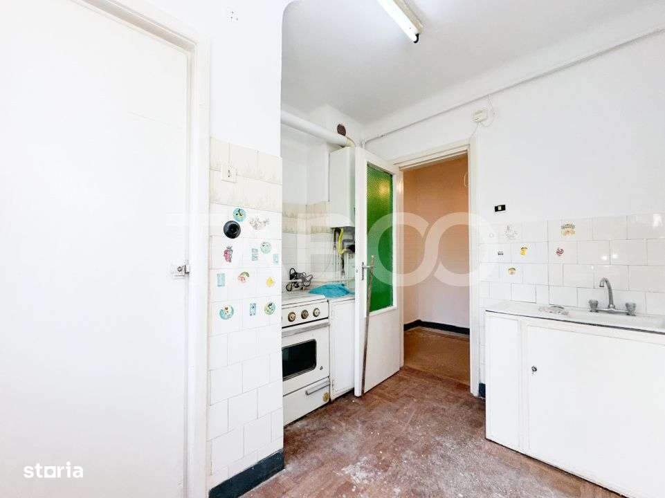 De vanzare apartament 2 camere cartierul Gruia langa Stadion - Imagine principală: 5/9