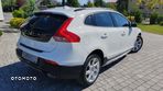 Volvo V40 Cross Country D3 Geartronic Momentum - 9