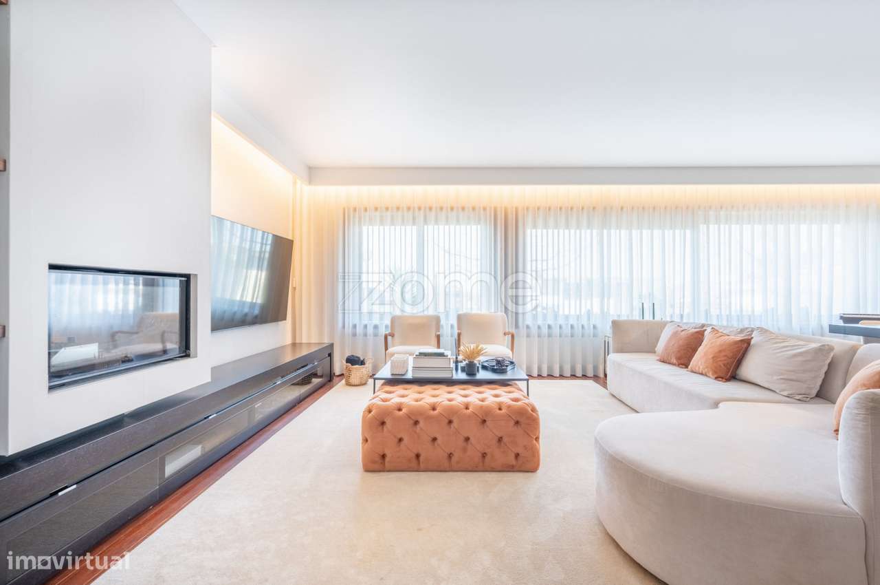 MORADIA T4 COM PISCINA - Grande imagem: 2/60