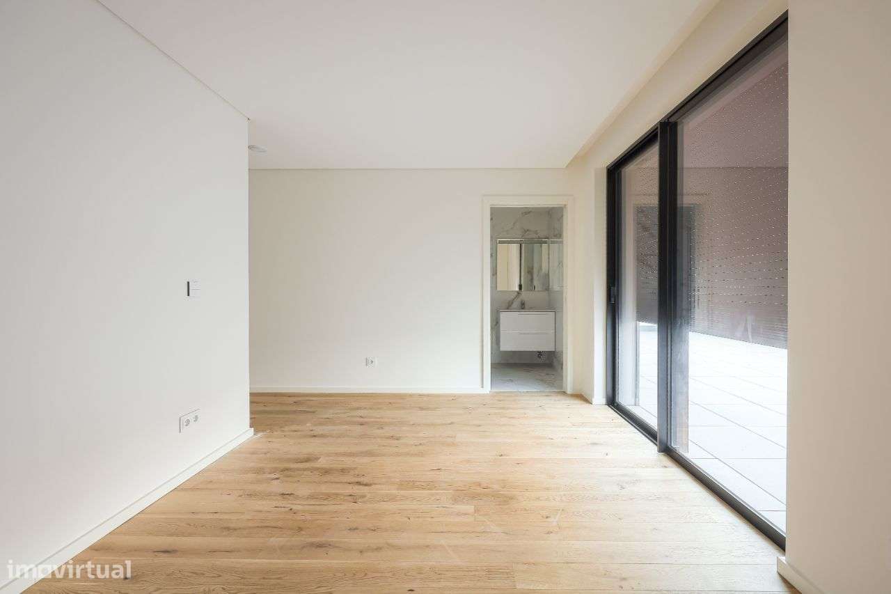 Apartamento T2+1 com varandas novo em Aveiro - Grande imagem: 3/16