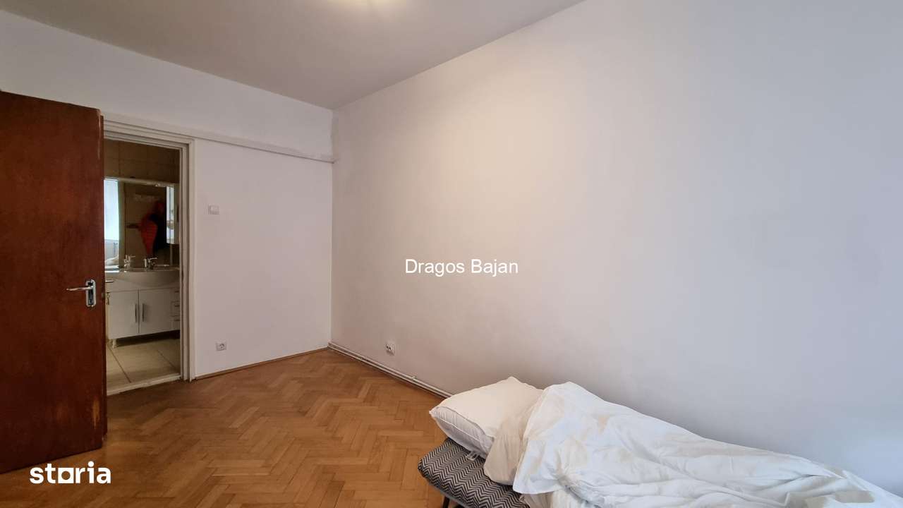 1970 // Parcare // 3 camere-5