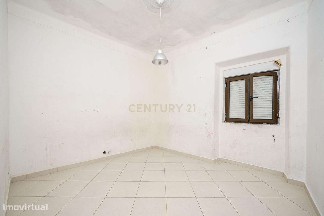 APARTAMENTO T6 NO CORAÇÃO DA CIDADE, EM SETÚBAL-9