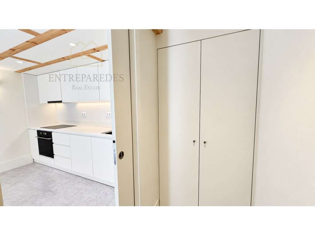 LOFT T1 com mezzanine e jardim para comprar em Cedofeita, Porto-3