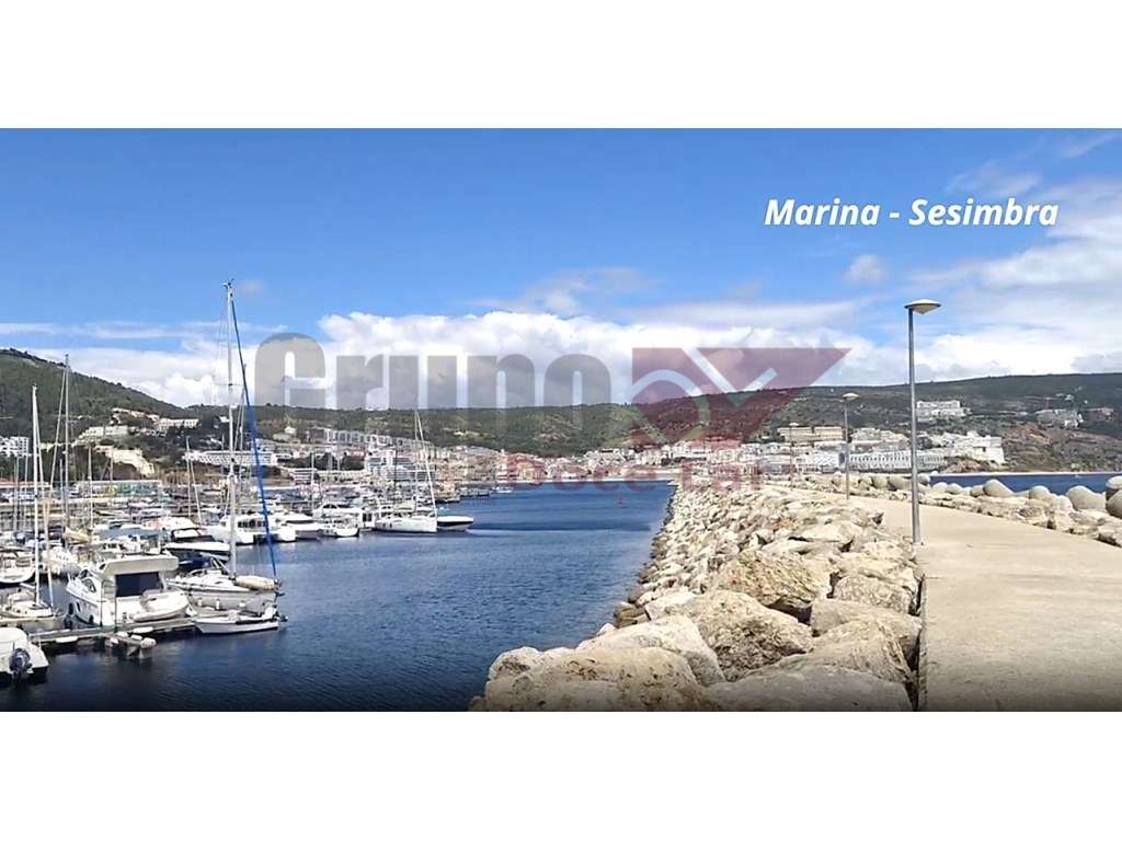 SESIMBRA - Apartamento T2 TOTALMENTE REMODELADO-23