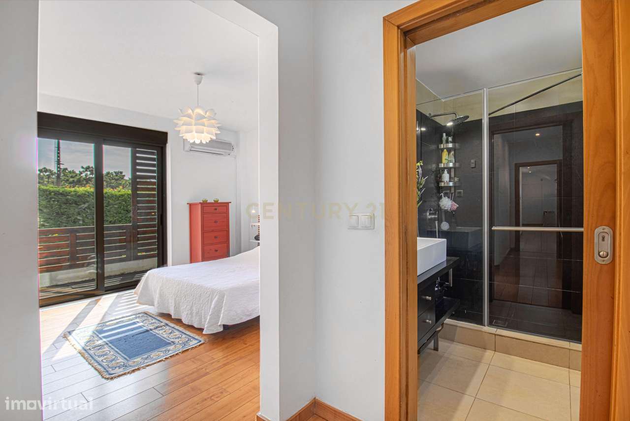 Moradia Isolada T4 291m2 em Lote de 1050 m2 em Mucifal, Colares, Sintr-34