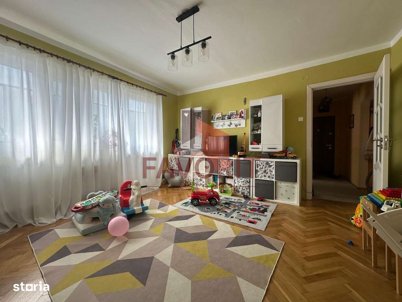 3 camere | centrala proprie | etaj intermediar | mobilat si utilat |-0