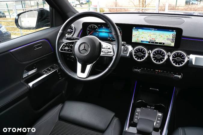 Mercedes-Benz GLB 200 Progressive 7G-DCT - 23