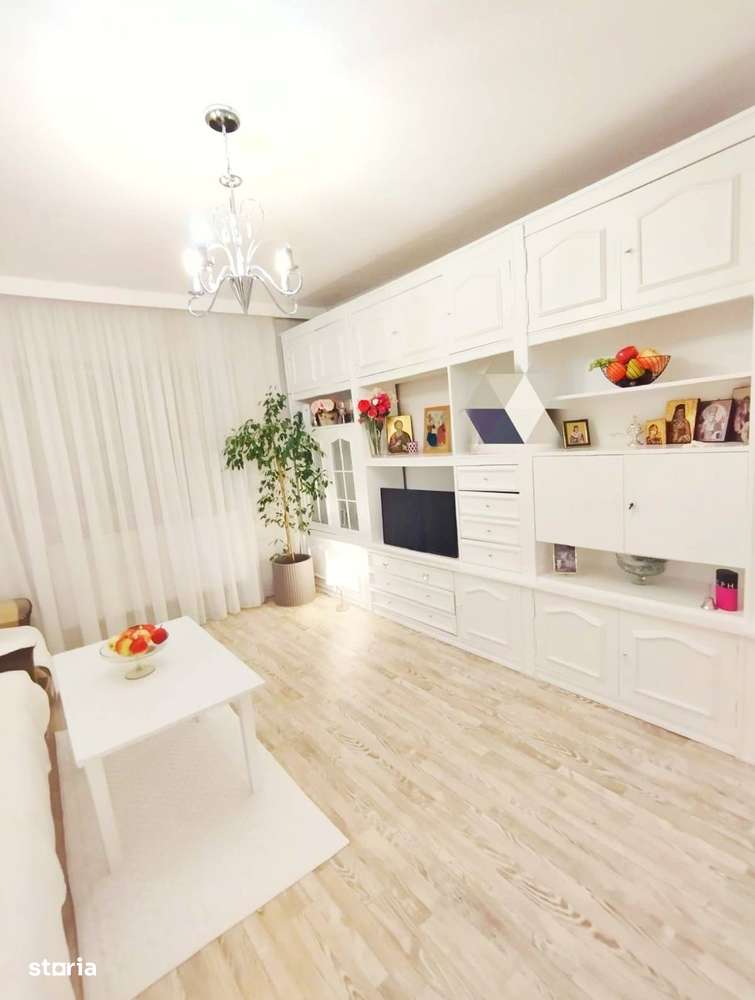 Vindem apartament in Navodari cu 2 camere - Imagine principală: 5/7