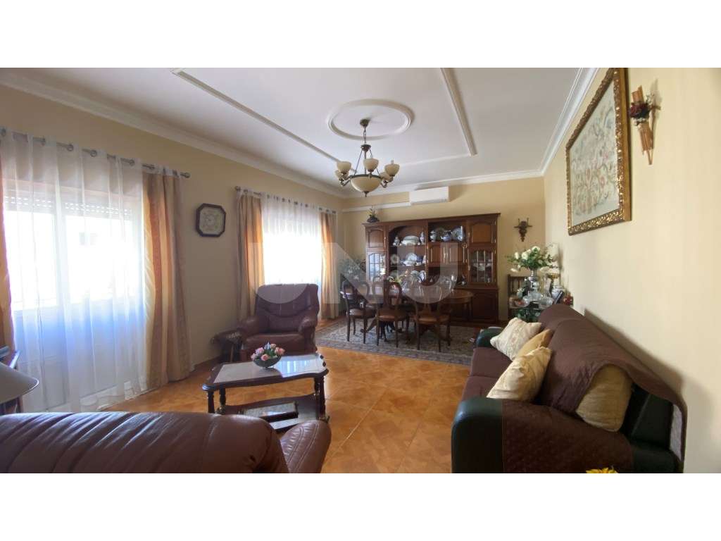 Apartamento T4+1 - Centro da Cidade-3