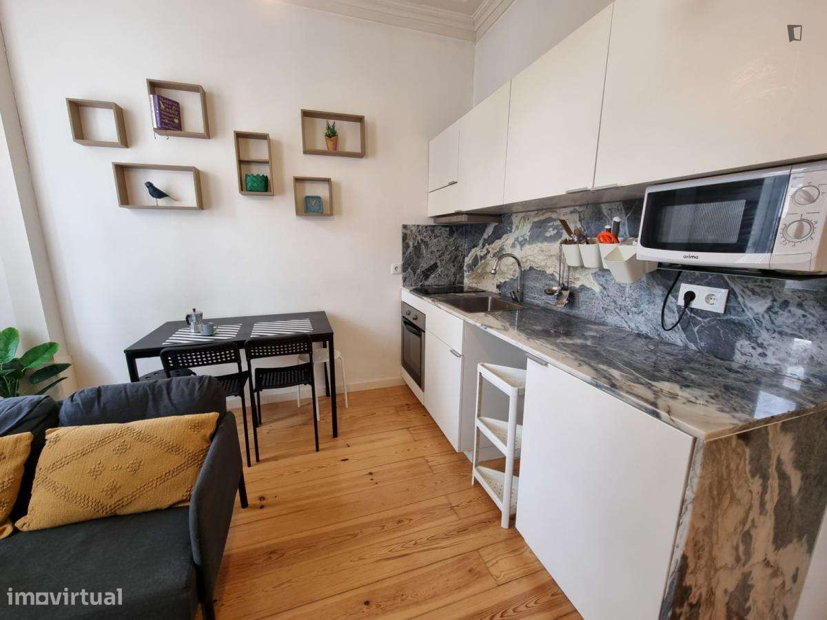 Apartamento com 1 quartos - localizado em Montes Claros Coimbra - Grande imagem: 2/10