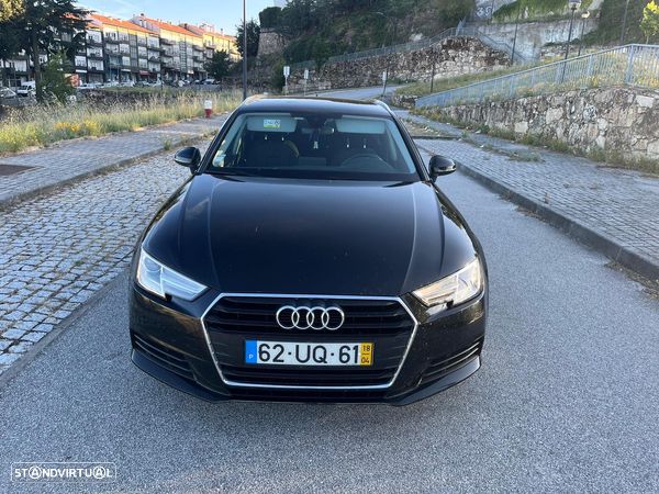 Audi A4 Avant 2.0 TDI Advance S tronic - 1