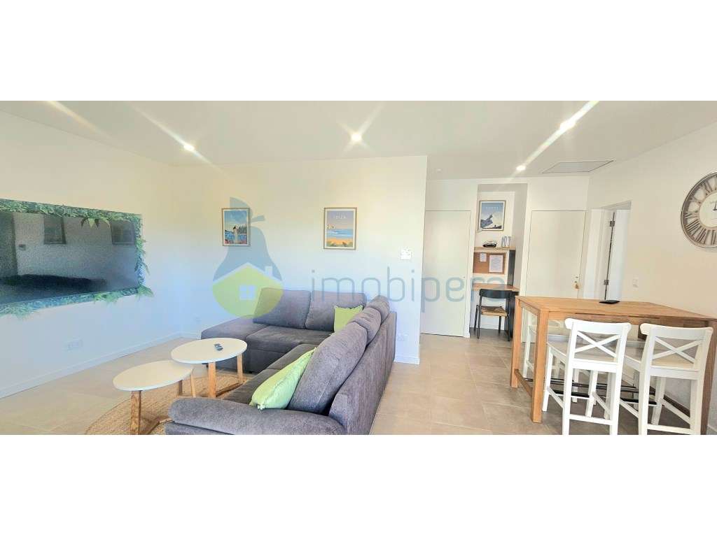 Excelente apartamento localizado, num 1º andar, na famosa Avenida D...-7