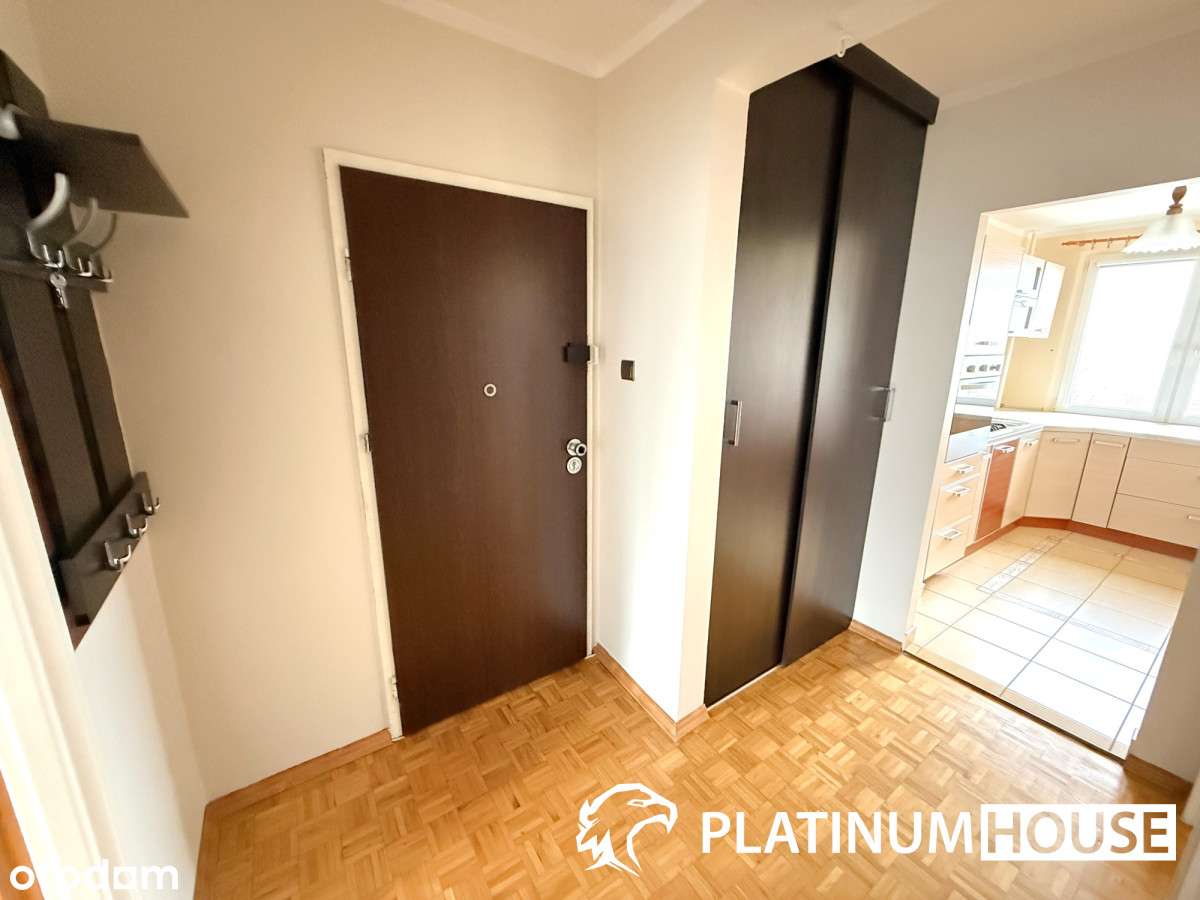 Komfortowe i przestronne 3 pokojowe mieszkanie!-8