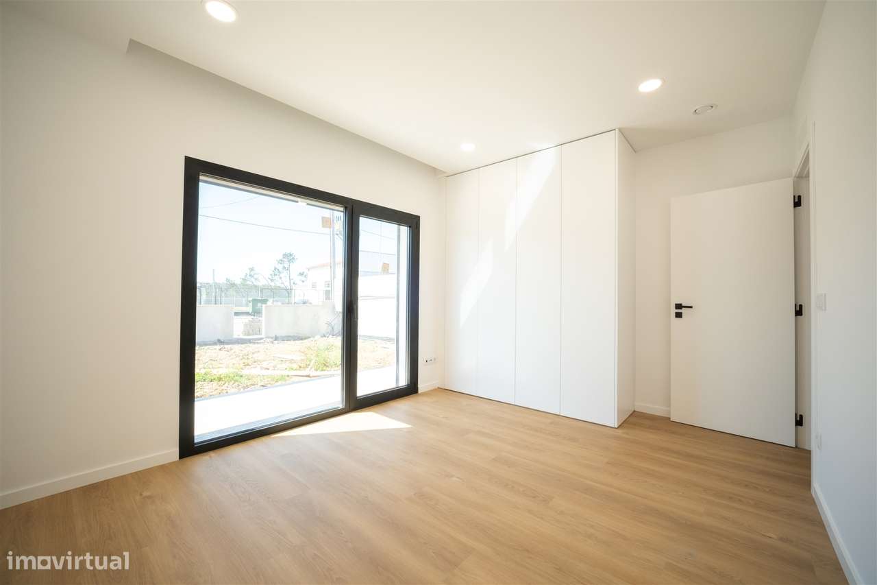 Moradia T4 NOVA em Maceira, Leiria-53