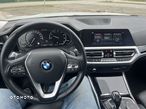 BMW Seria 3 320i Touring - 11