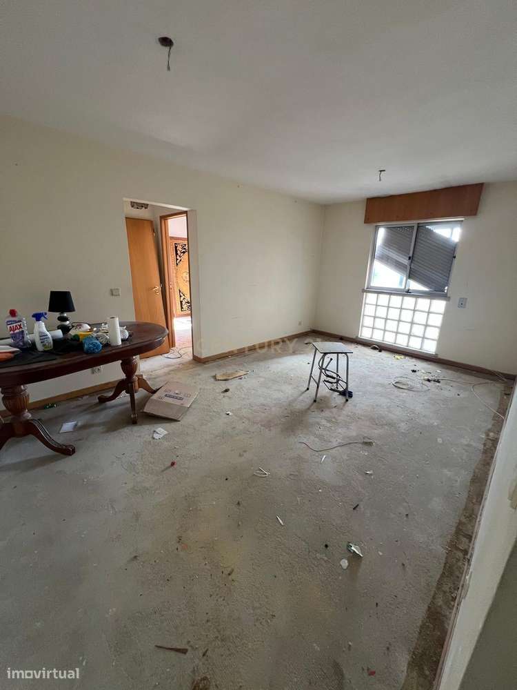 Apartamento T2 em Stº Antº dos Cavaleiros, Loures, Lisboa | Excelente - Grande imagem: 5/21