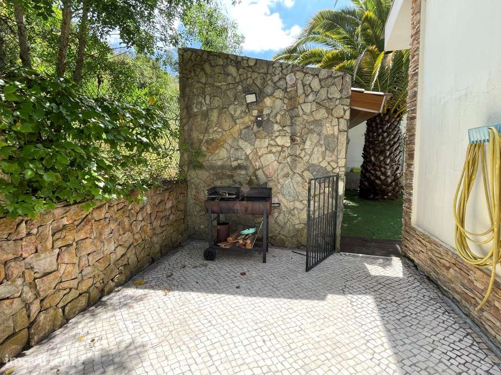 Moradia T4 com piscina e jardim, na Aldeia Grande, Setúbal-30