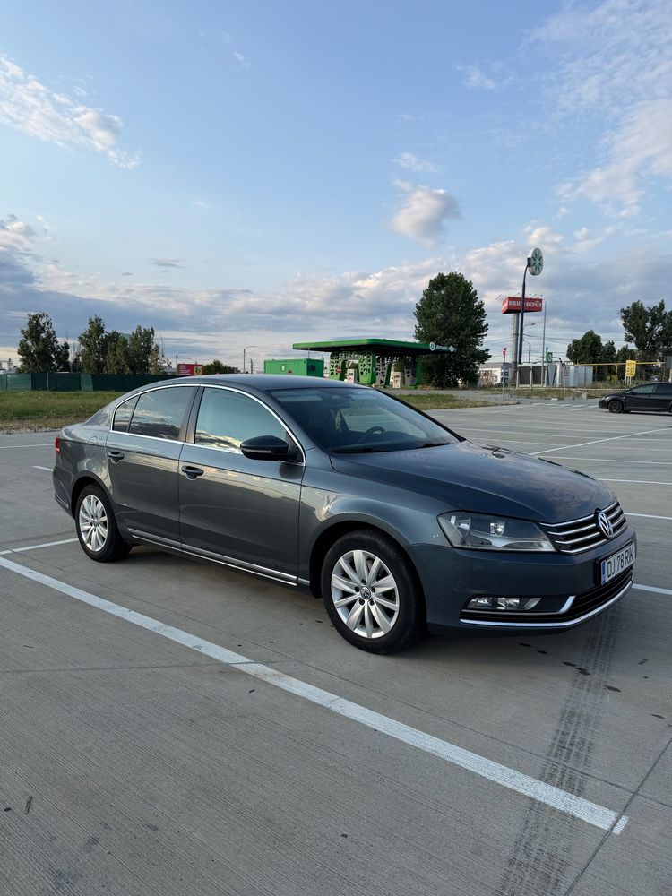 Volkswagen Passat B7 [2010 - 2014] 1.6TDI BlueMotion Tehnology DSG Comfortline 2013