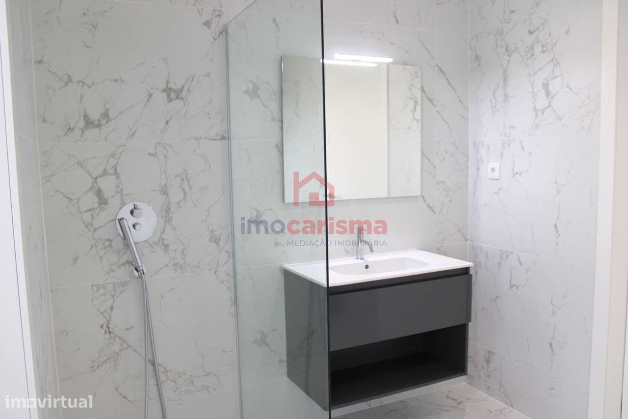 Apartamento T3 Novo, No Último Piso, Centro de Paços de Ferreira-19