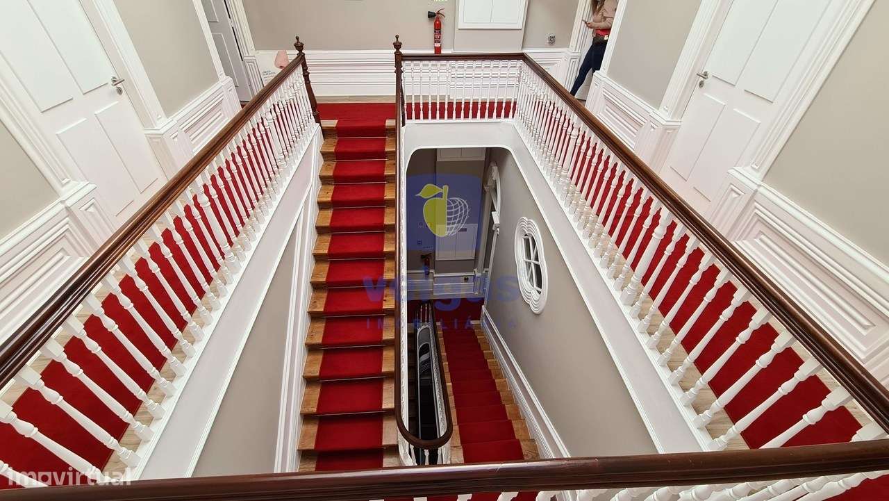Prédio no centro do Porto com rentabilidade - Grande imagem: 2/13