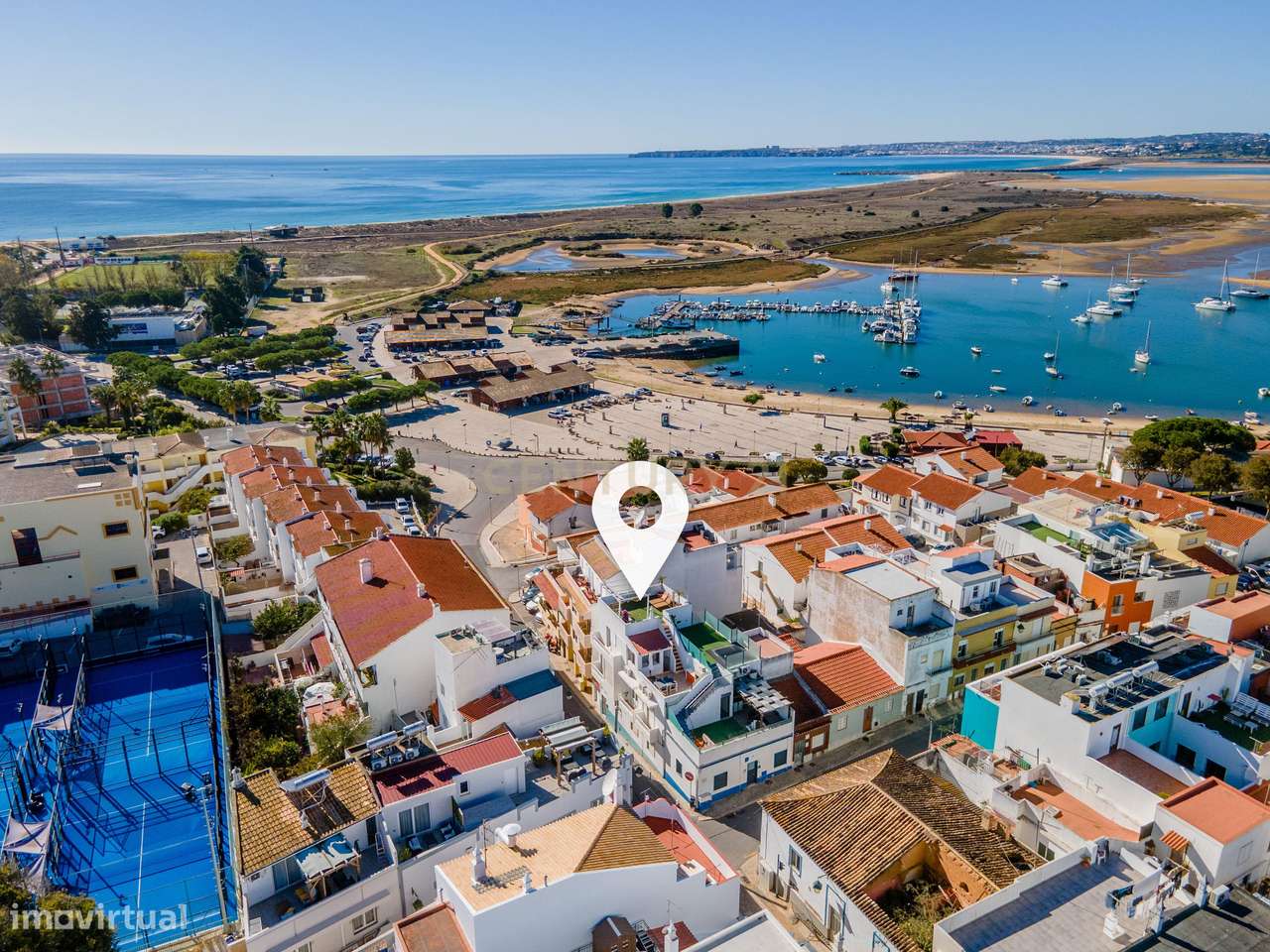 Excelente oportunidade, moradia com vista Ria e Mar no centro de Alvor - Grande imagem: 5/46