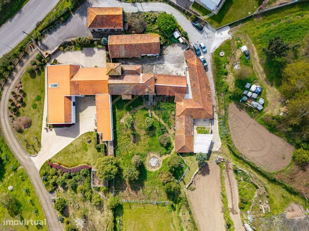 Quinta com Potencial de Expansão | Lordelo - Guimarães-4