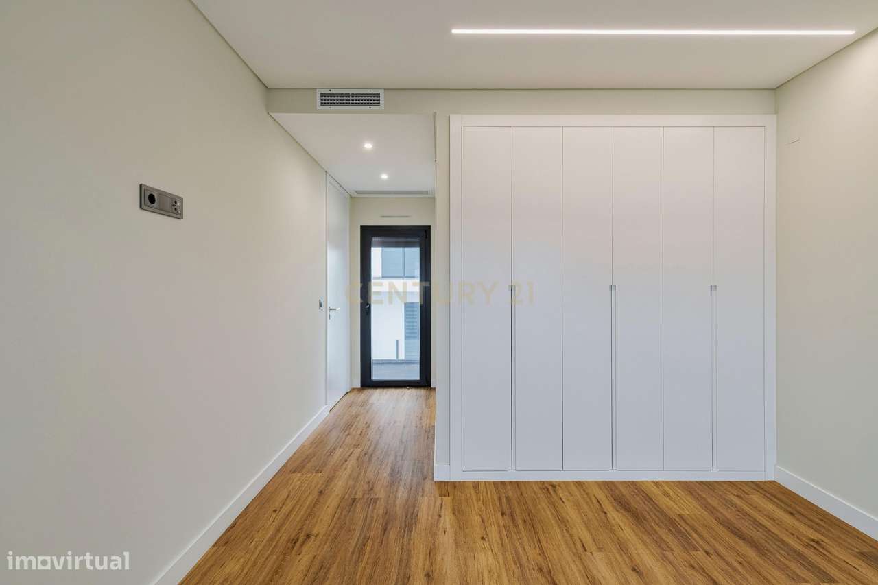 Casa em Construção  com piscina localizada na Quinta do Desembargador-21