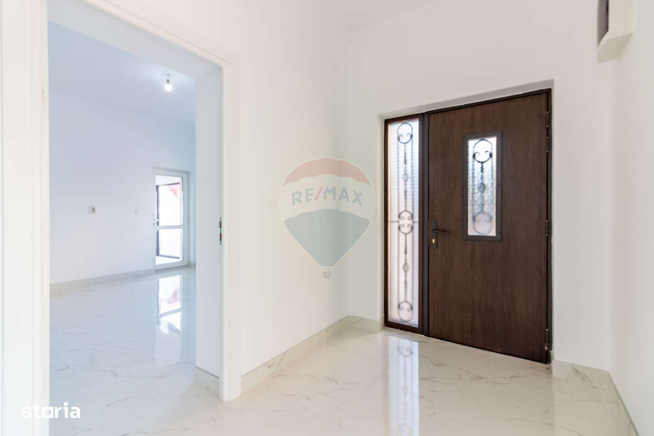 Casă / Vilă în centrul orasului Buftea, autobuz, hipermarket, piata-3