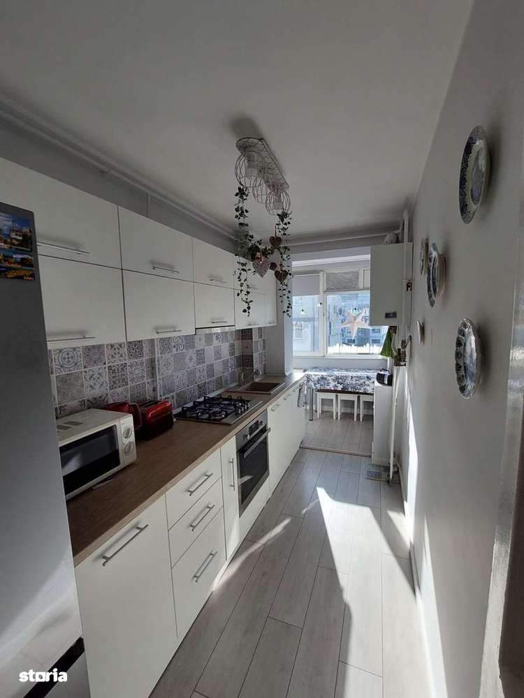 PROPRIETAR Apartament 4 camere, Central, 2 bai, 2 balcoane, AC, 3/4 - Imagine principală: 4/17