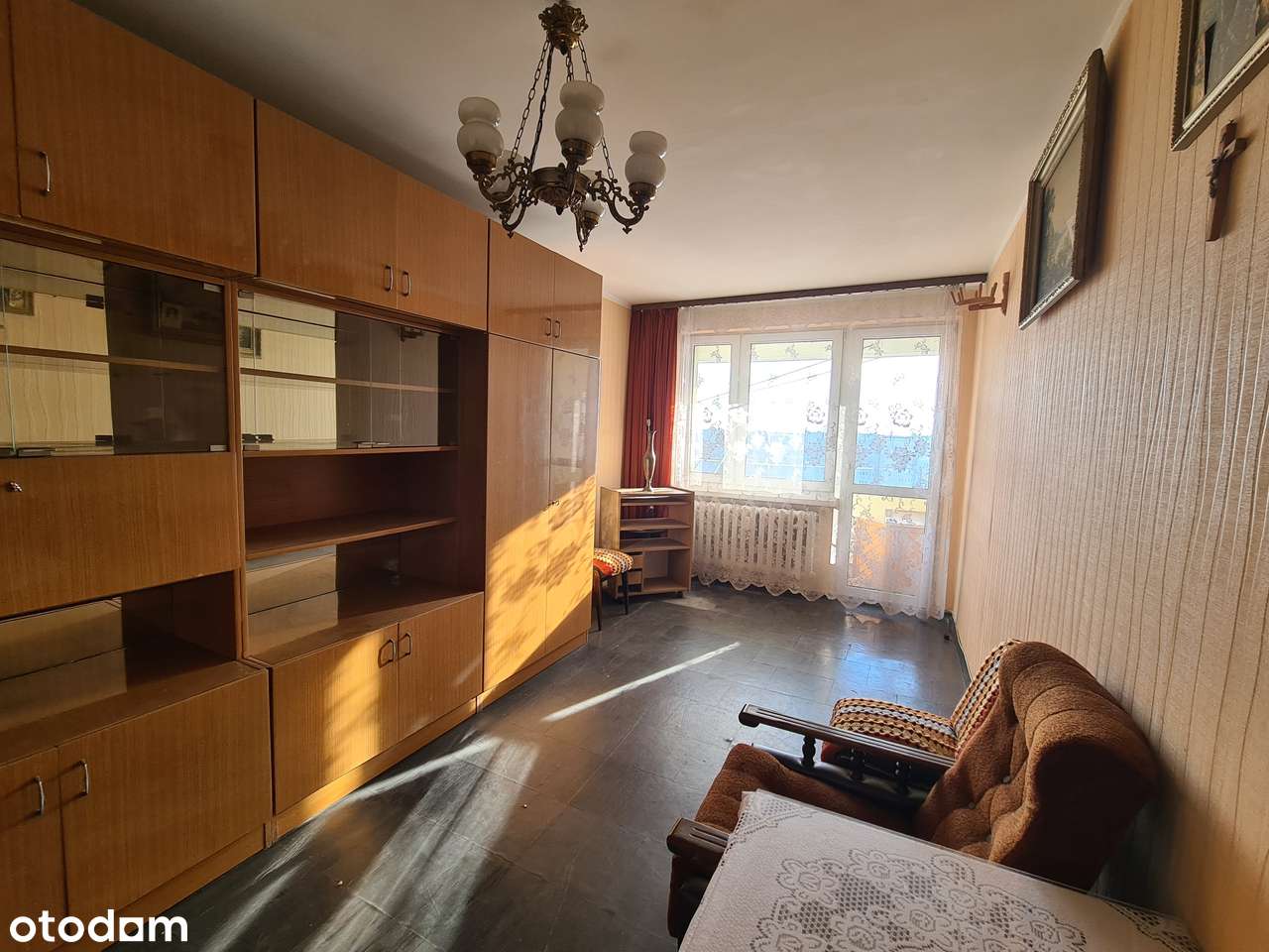 2 niezależne pokoje, jasna kuchnia, balkon, c.w.u. MPEC, tramwaj-6