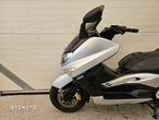 Yamaha Tmax - 7