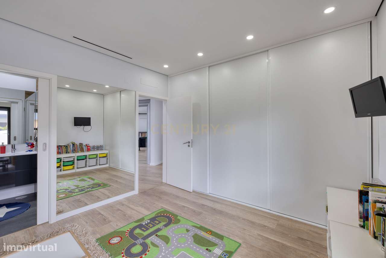 Moradia unifamiliar na Urbanização dos Jardins de Santiago, Setúbal-9