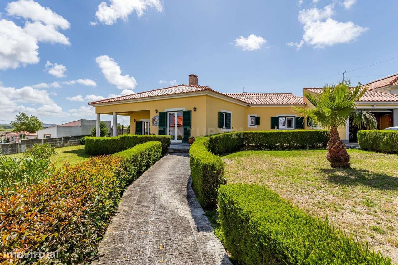 Moradia T4 térrea com lote de 1.600m2-34