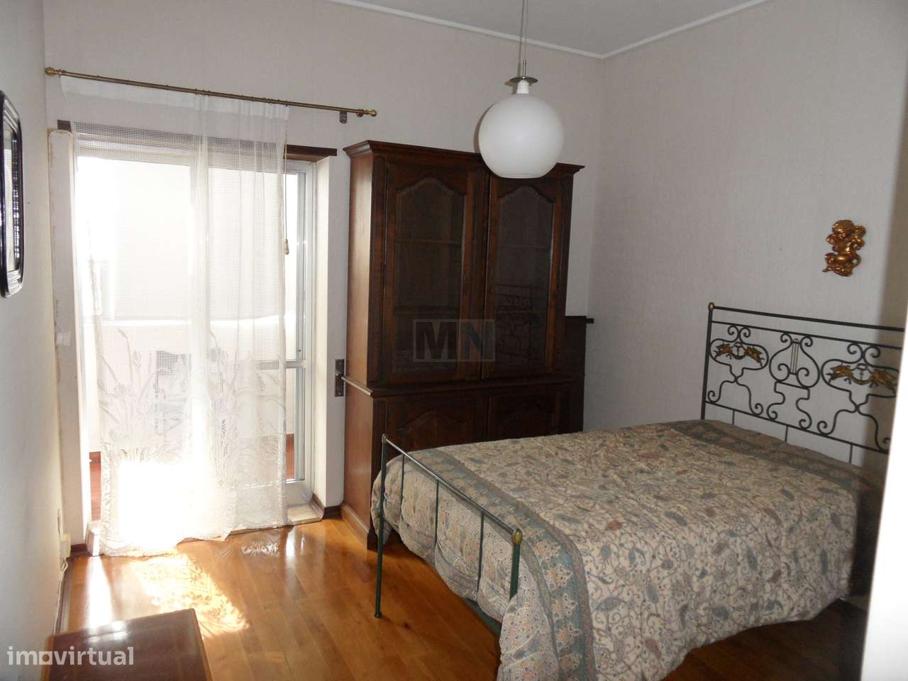 Apartamento T2 com Áreas Generosas e Varanda em Celas-5