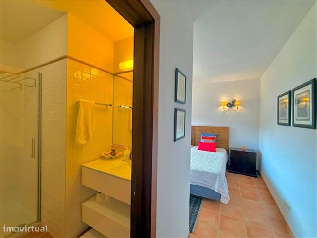 Exclusiva Moradia Independente T4 com Piscina e Lote Adicional | Se...-15