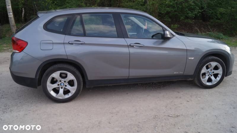 BMW X1 sDrive18d - 12