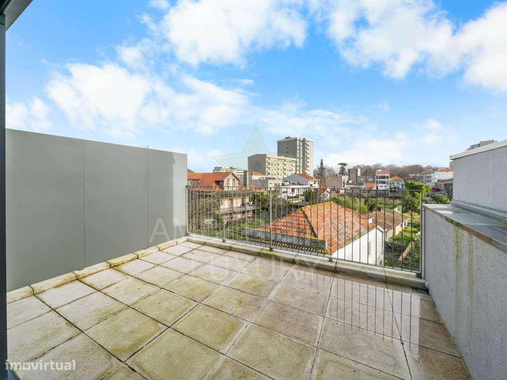 Moradia T4 com Jardim a 10 minutos da Praia-32