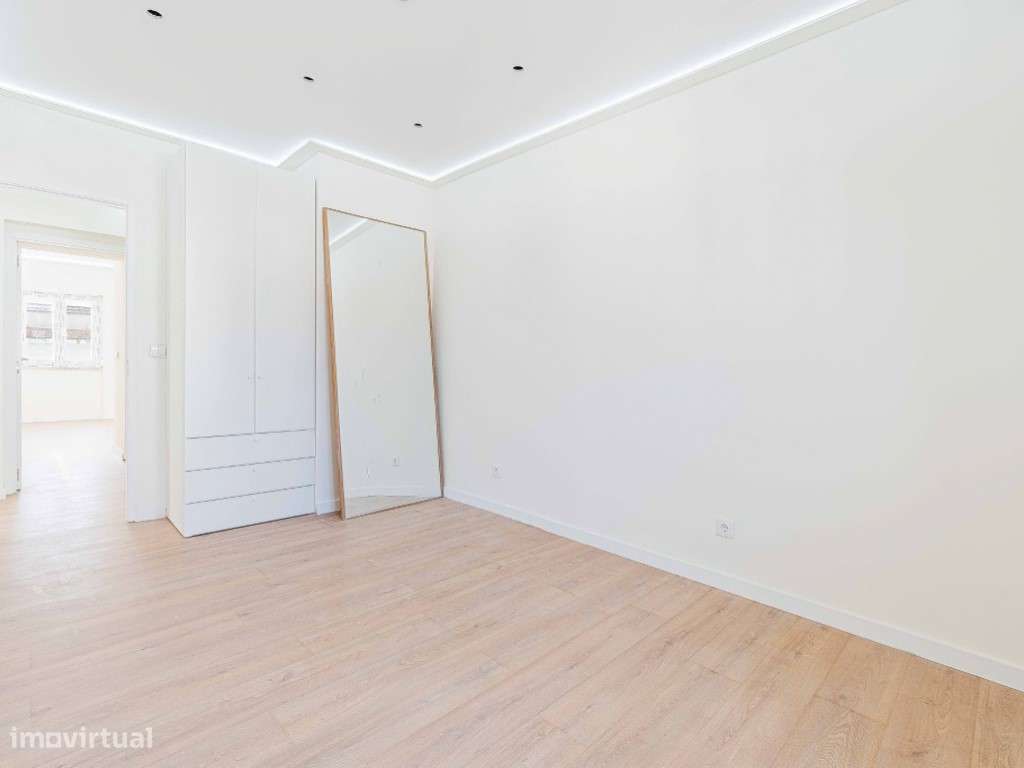 T3 Totalmente Remodelado - Avenida D. José I, Amadora-30